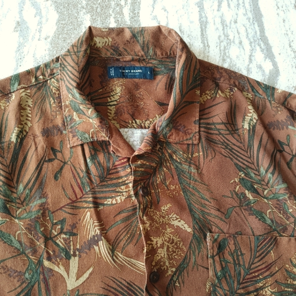 Lucky Brand Men's Button Down Decorative Shirt Men's Size Large